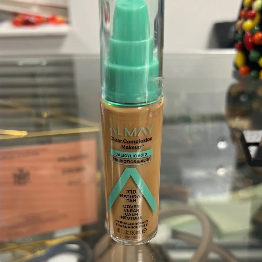 Almay Clear Complexion Foundation - 710 natural Tan